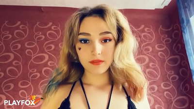 जादुई भर्चुअल रियलिटी चश्माले मलाई हार्ले क्विनसँग यौन सम्पर्क गरायो